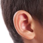 左耳の不調が続き、病院を受診したら・・・とんでもない原因が発覚!!