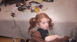 里親に引き取られた女の子。幸せな日々の先に待ち受けていた衝撃のラスト・・・