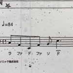 選曲した人いったい誰や!!娘が学校から持ち帰ったリコーダーの練習曲にツッコミが止まらない(笑)