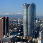 「家賃30万以内で六本木ヒルズレジデンスに住みたい!」という方へ。こちらがバスルームとなります。→えっ・・・?!