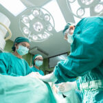 手術室入室時、頑なにカツラだけは外さなかった患者さん。→これに対してスタッフはこうした・・・