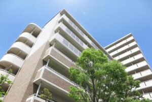 「マンションやビルでたまにとんでもなくダサい変な名前が付いているのは・・・」理由に、、マジか！！