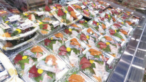 お店の刺身コーナーを見ていたらとあるパックのラベルに・・・えっ？！？！