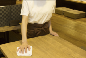 バイト中客から「お前ブッサイクやんけ」といわれ、、店員はこう言い返した・・！