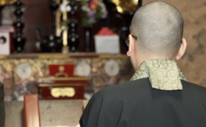 法事の後、集合写真をお願いしたら、、→住職が耳を疑う一言・・・