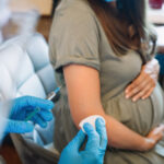 『妊婦にワクチンを優先して!』と警鐘を鳴らす記事に届いたコメントに絶句・・・