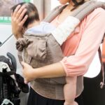 見知らぬ老人に赤ちゃんが触られていることに気づいていない母親。→それをみていた息子がこう言い放った・・!