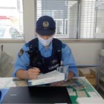 落ちていた10円を警察へ届けた男の子。→警察官のとった行動に「泣けた・・・」