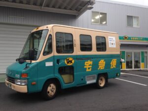 ヤマト運輸のネコマークを９０度回転させてみたら・・・うおぉぉぉお！凄い。