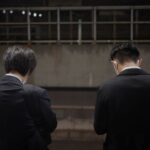 日本の闇・・20代の人が職場に入ってきて一年で辞めていく会社。その理由が・・・