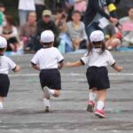 運動会のかけっこでビリになった4歳の息子。→その思わぬ理由に全親が泣いた・・・