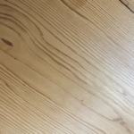 「今泊まってる宿 天井に手形いっぱい」→投稿された写真を見たら・・・ひぇっ、、マジか