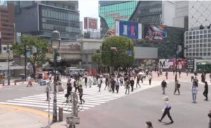 ライブカメラの映像に夫の姿を発見した奥さん。衝撃事実が発覚し・・・
