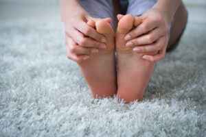 『足の裏にこんな違和感が現れたら・・』→この病気を疑って欲しい！！