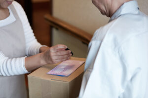 どうか、どうかお願いします！この時期に『宅配』を受け取る人は・・切実なメッセージに耳を傾けて欲しい