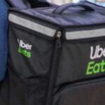 Uberのドライバーからお菓子をもらった女性。→後日起こったことに愕然・・・