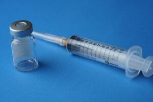 オミクロン流行でまた医療逼迫、「現場は何やってたんだ」の声に医師は・・