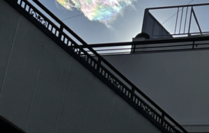 「なにこれ？！すごい！」と投稿された一枚の空の写真。→見てみたら・・鳥肌！！