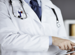 「ひさしぶりに絶望した」深夜の勤務を終え、医師が夕方疲れ切って帰宅しようとしたら・・・