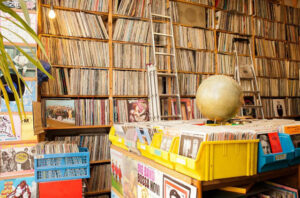 「こんなに悲しい終わり方ないよ」よく聴いていたロシアのレーベルが最後に・・・