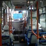 「私まで泣きそうだった」バスの中で泣いてしまった我が子。見知らぬおじさんが見てきたので「すみません」と謝ったら・・・