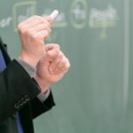 「教員はブラックだ」と生徒に話した先生。これを聞いた生徒は・・・思わず言葉を失ってしまった話。