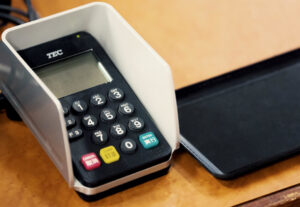 「慣れて無くてごめんね」と謝りながらカード決済してくれたおばあちゃん。後日・・・えっ