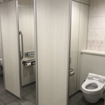 「本気で死ぬかと思った」駅のトイレの個室から出ようとしたら・・・