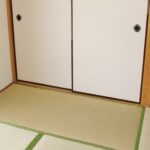 現場の職人さんから「あの日本人形怖いね」と連絡が。しかし・・・