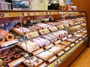 ミスドでラスト一個のドーナツを買おうとしたら後ろのカップルが・・・えっ？（笑）