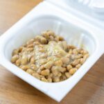 納豆を年間1800パック食べてる女性がススメる抜群に相性のいい組み合わせが為になりすぎる!疲労回復にはコレ。