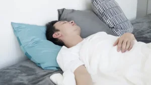 寝ていた夫が突然起きたと思ったら・・・まさかの発言に、、えっ？！