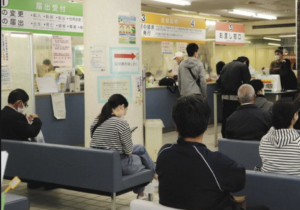 「３つ子のワンオペ育児が辛いので保育園に入れたい」と役所に相談に行ったら・・・嘘だろ？