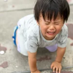 スーパーで父親と手を繋ぎ泣きながらママを探す男の子。→続く展開に心臓が止まりそうになった・・