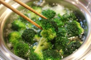 忘れないで！野菜のプロが教える『ベストな野菜の茹で時間』これは永久保存版だ！