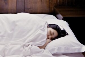 「吐き気がする」と学校を早退し寝込んでいた娘。どうしたものかと思っていたら判明した原因はなんと・・・