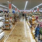 ホームセンターで商品購入中、手を震わせ接客態度が急変した店員。その理由は・・・
