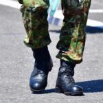 海外に行く時は『迷彩柄』服は着て行ったり、 荷物に入れないで!!なぜなら・・・マジか。。