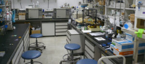 青酸カリを使ったあとに手についているのに気づかずコーヒーを作ったら・・・ひぇっ