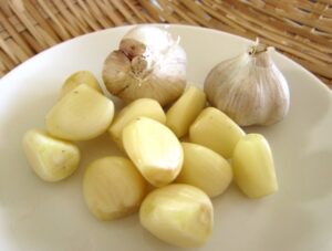 「生にんにくを3日で半玉食べたら・・・」続く医師の言葉に・・マジか。。