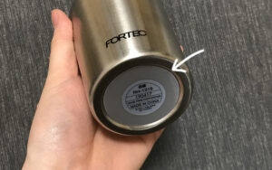 え、知らなかった・・！「タンブラーや水筒の底面シールは剥がさないで！」理由が目から鱗すぎた！