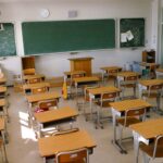 7時から卒業式の準備をすると言われた先生。10分前に到着すると・・・は?