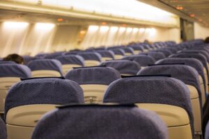 飛行機内で「お医者様はいらっしゃいませんか？」その時の対応を投稿したお医者さんに称賛の声！