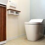 久しぶりに友人を家に呼んだら、家内がトイレにこんな仕掛けをしていた・・